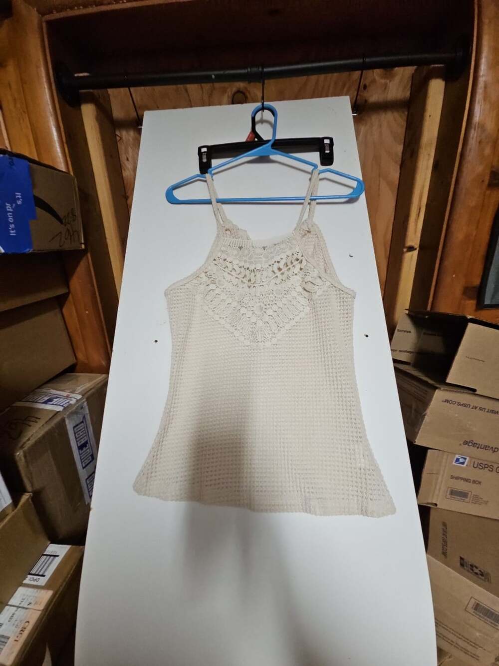 (364) Xinyubaby Crochet Top Size M Beige